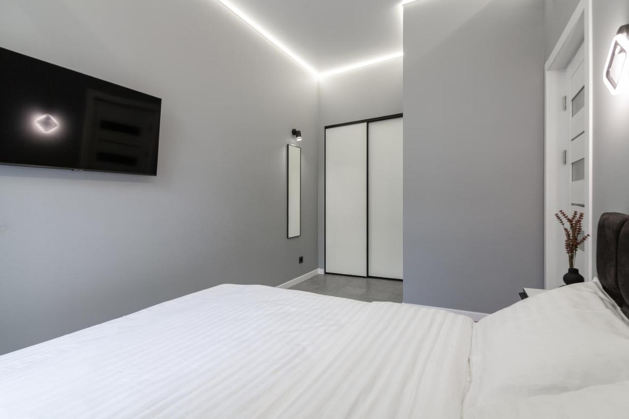 Two Bedrooms 13 Shpytalna Street Lviv Dış mekan fotoğraf